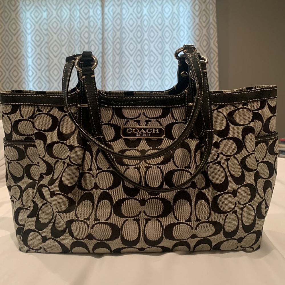 COACH TOTE SHOULDER BAG BLACK AND GREY